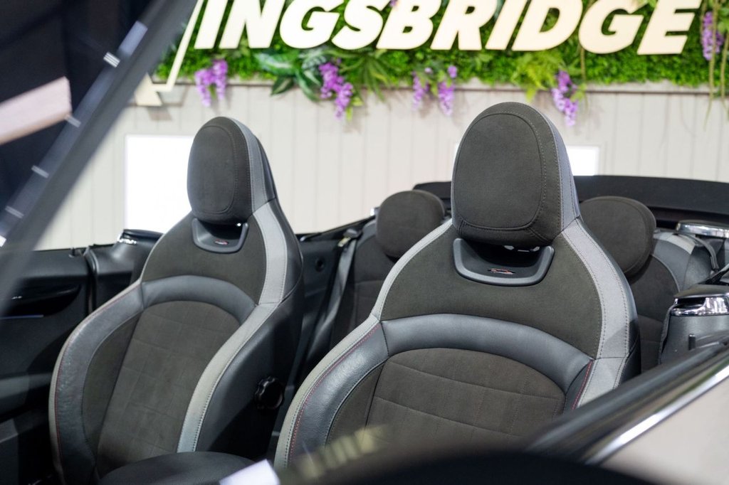 Used MINI Convertible 2021 for sale - 76395661: Photo 33