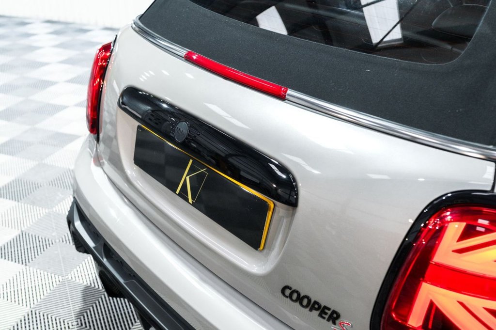 Used MINI Convertible 2021 for sale - 76395661: Photo 35