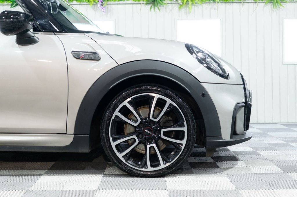 Used MINI Convertible 2021 for sale - 76395661: Photo 7