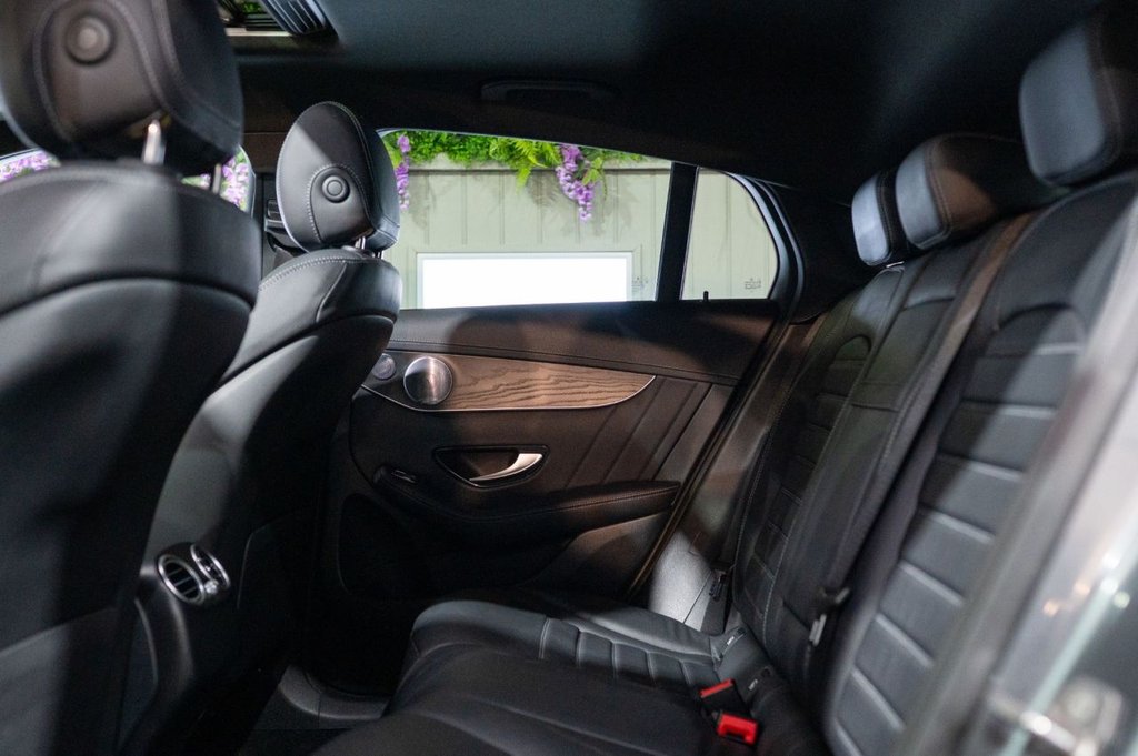 Used Mercedes-Benz GLC 2020 for sale - 77355629: Photo 11