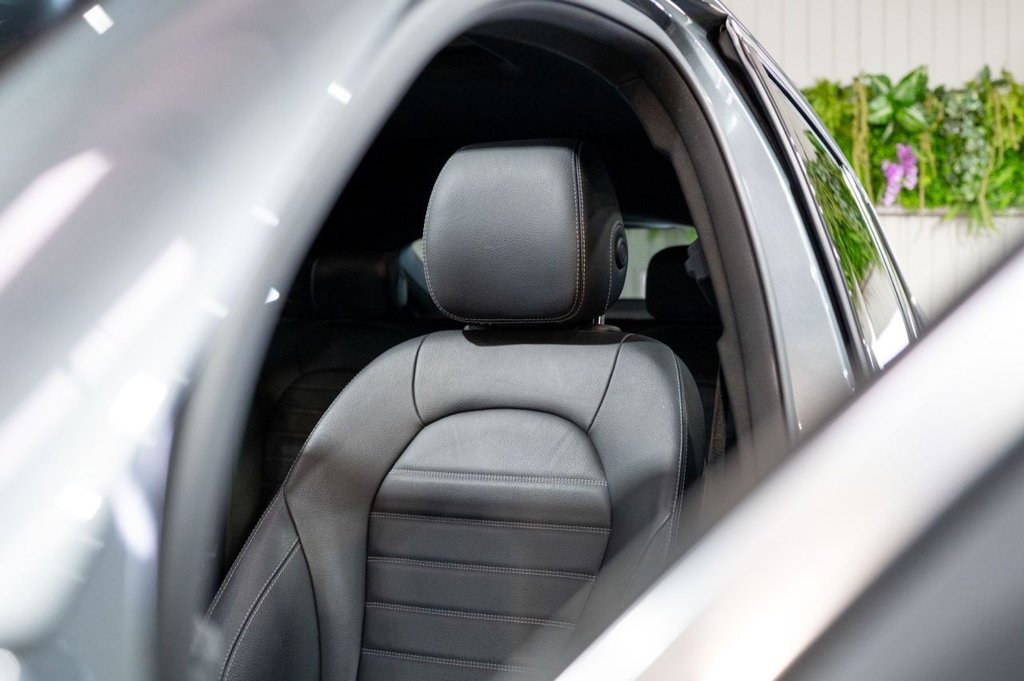 Used Mercedes-Benz GLC 2020 for sale - 77355629: Photo 16