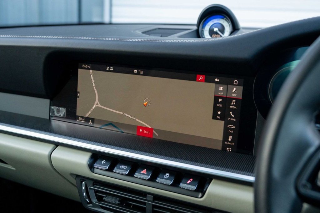 Used Porsche 911 2020 for sale - 77153889: Photo 25