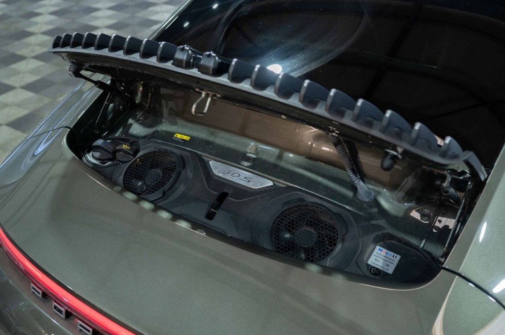 Used Porsche 911 2020 for sale - 77153889: Photo 46