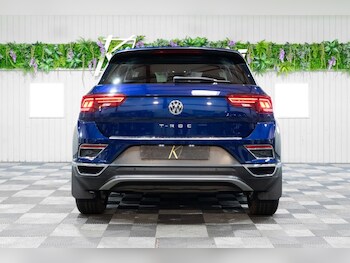 Used Volkswagen T-Roc 2018 for sale - 75642267: Photo