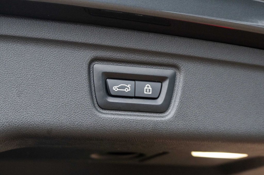 Used BMW 3 Series 2021 for sale - 76445856: Photo 15