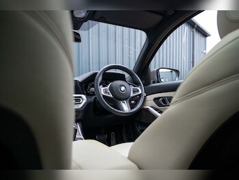 Used BMW 3 Series 2021 for sale - 76445856: Photo