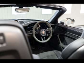 Used Porsche 911 2023 for sale - 75087182: Photo