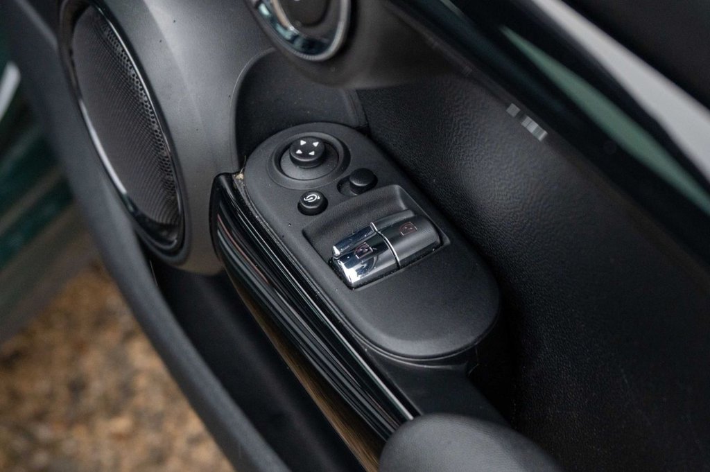 Used MINI Hatch 2024 for sale - 76962104: Photo 15