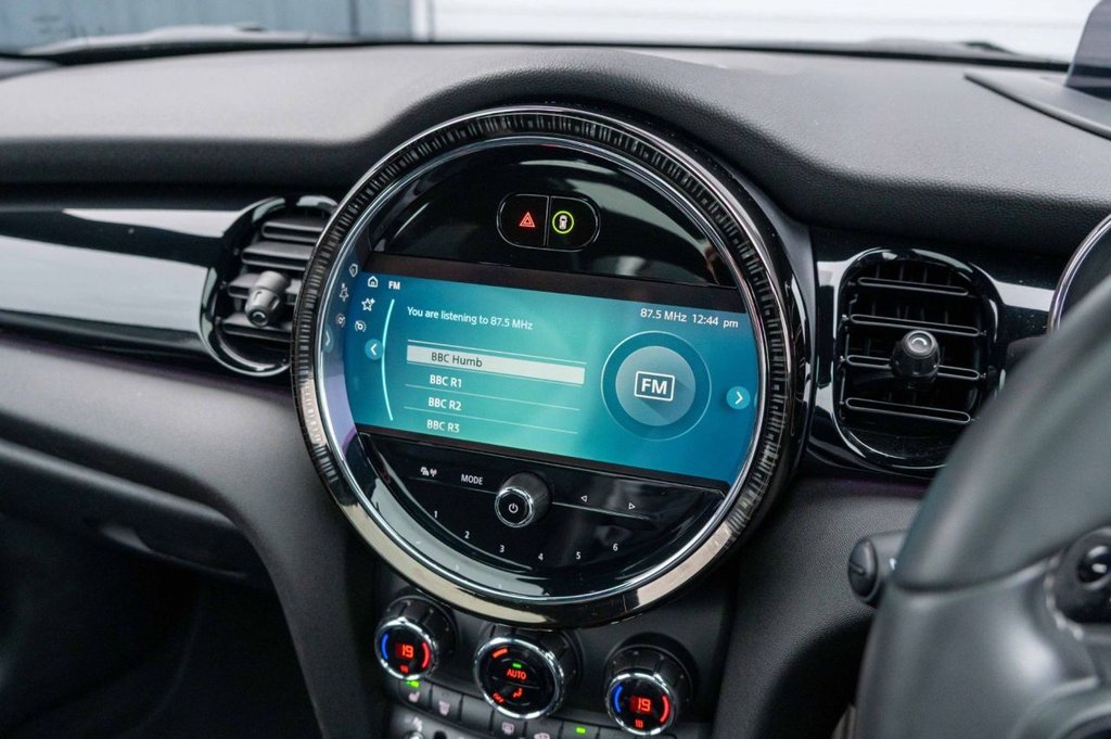 Used MINI Hatch 2024 for sale - 76962104: Photo 40