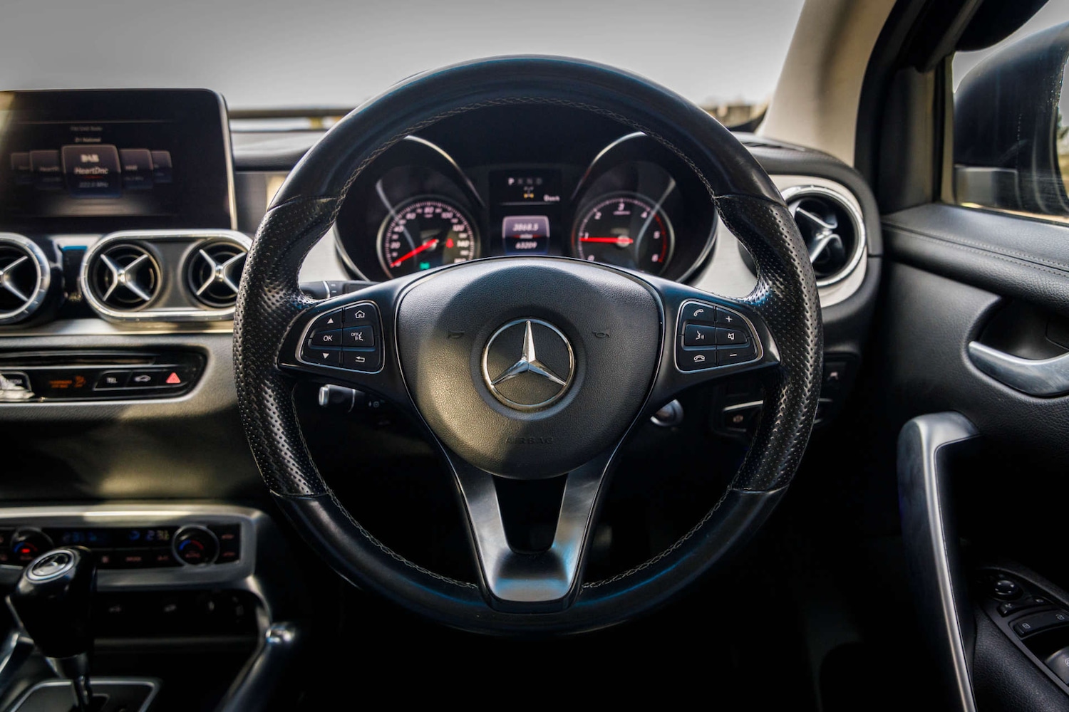 Used Mercedes-Benz X Class 2018 for sale - 78078336: Photo 32