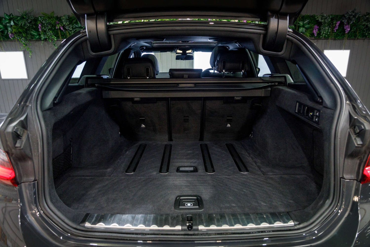 Used BMW 3 Series 2024 for sale - 78201052: Photo 31