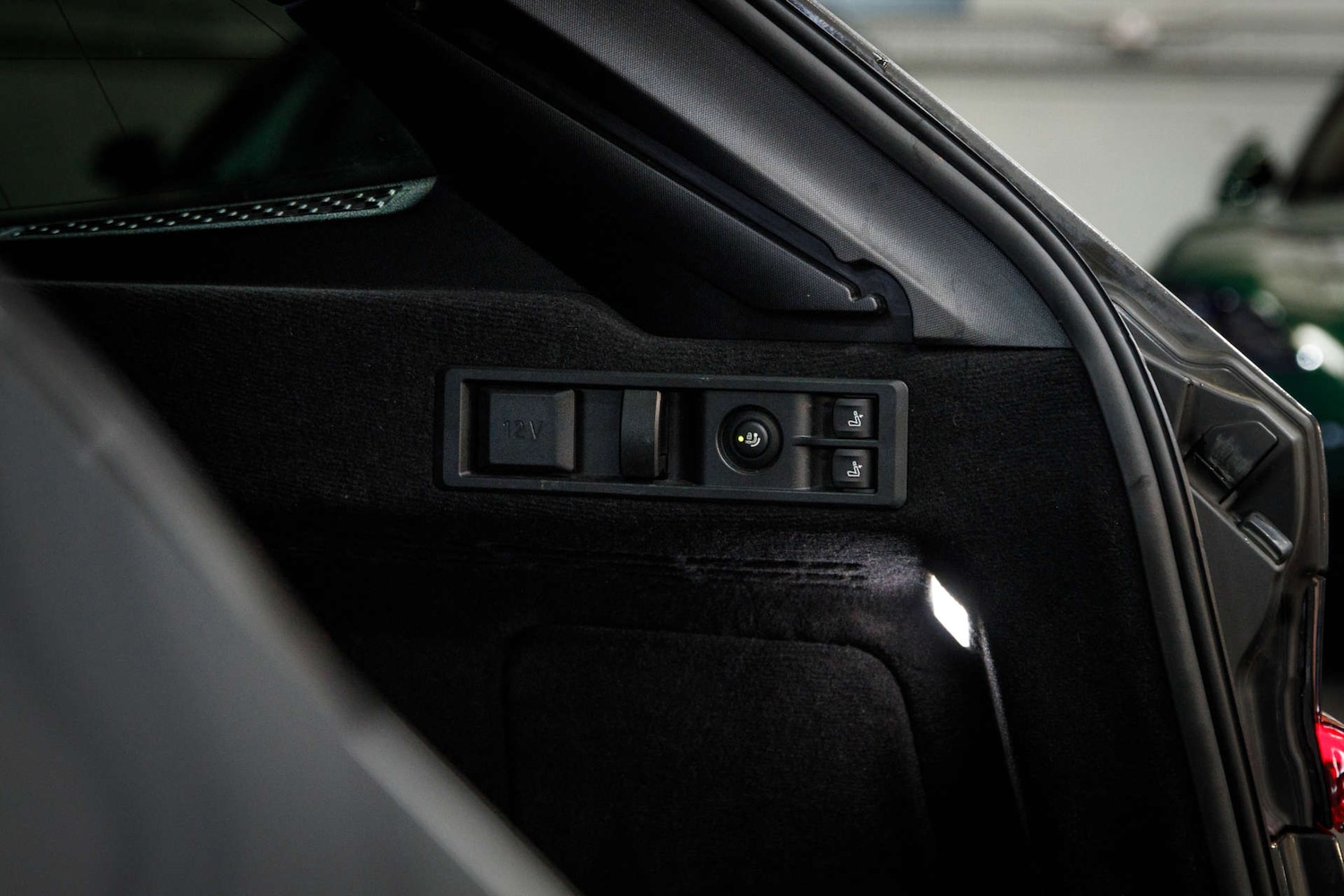 Used BMW 3 Series 2024 for sale - 78201052: Photo 32