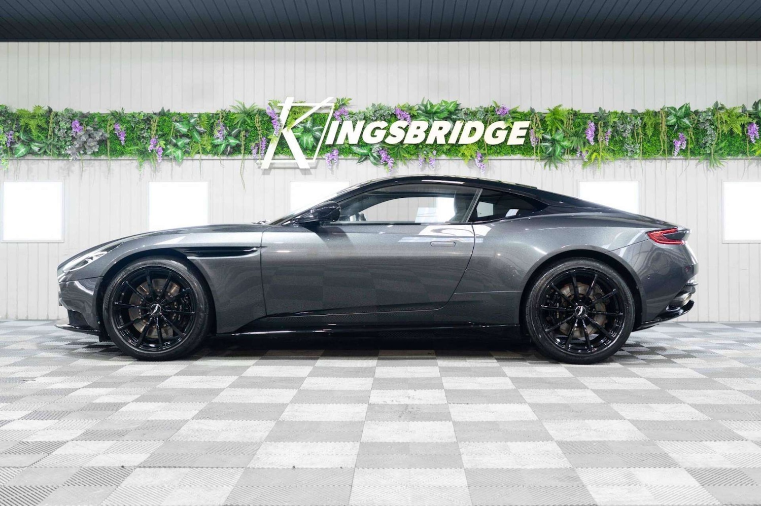 Used Aston Martin DB11 2022 for sale - 77460281: Photo 10