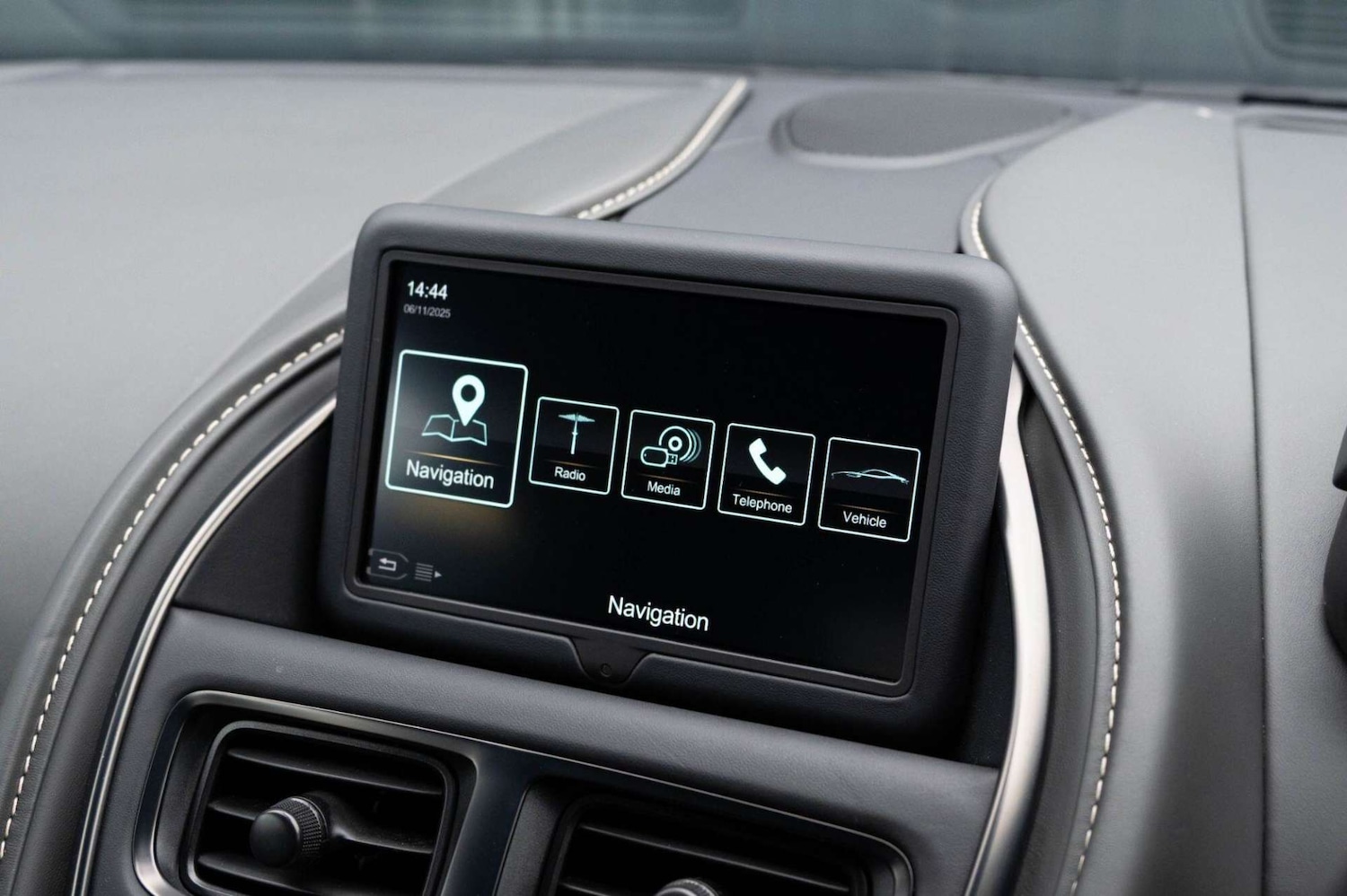 Used Aston Martin DB11 2022 for sale - 77460281: Photo 21