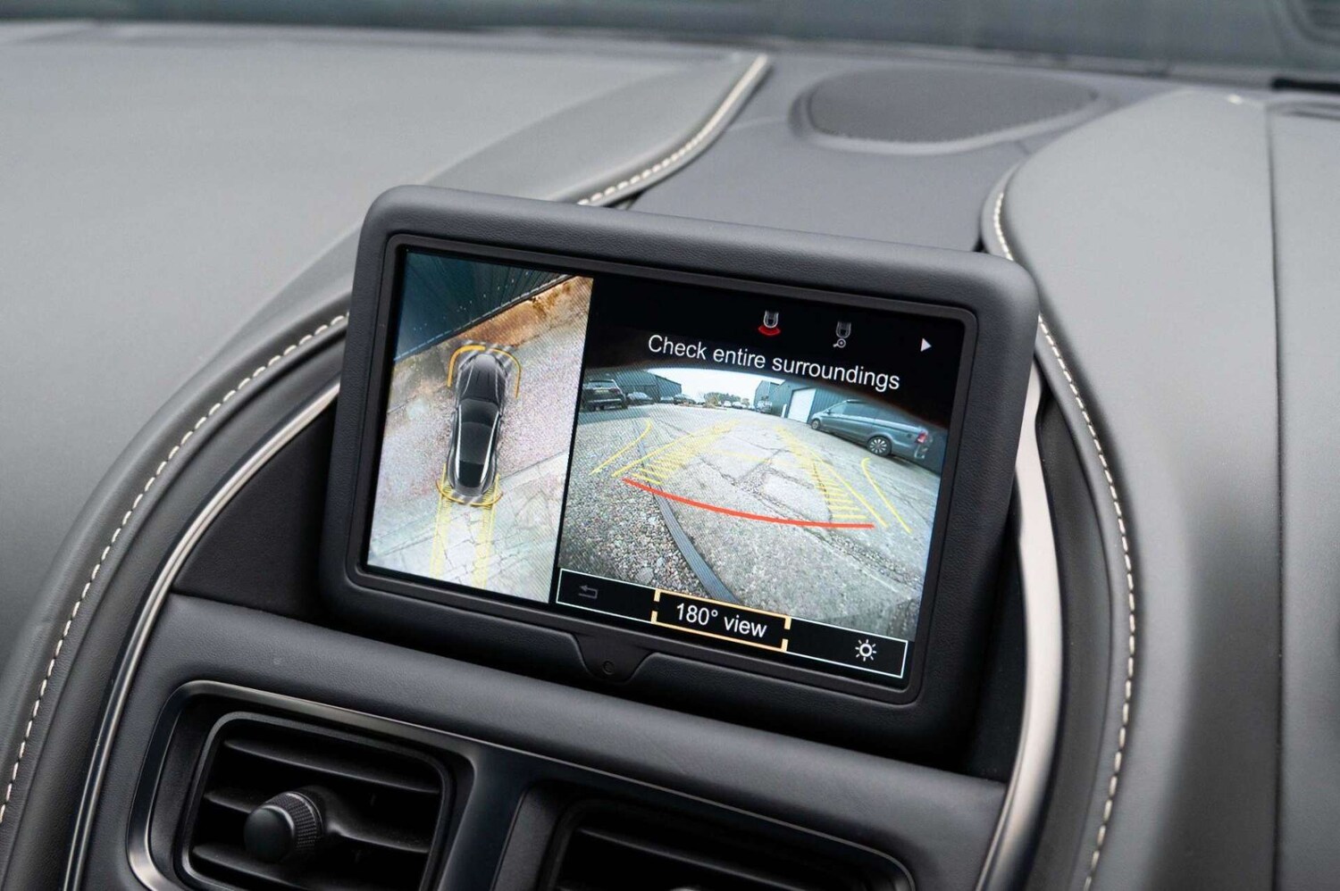 Used Aston Martin DB11 2022 for sale - 77460281: Photo 29