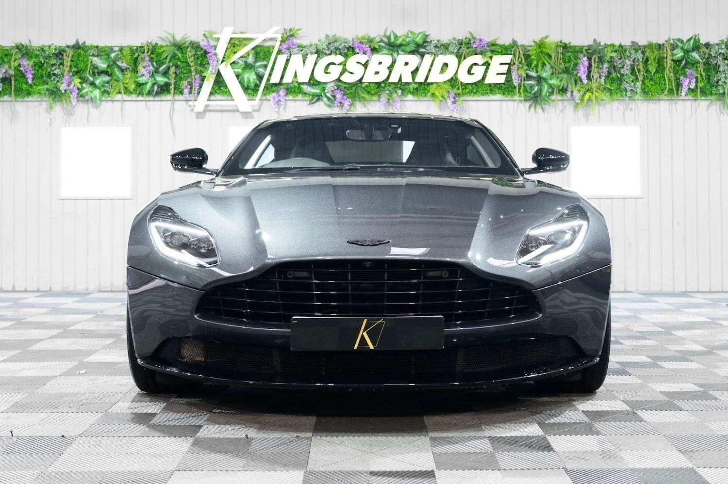 Used Aston Martin DB11 2022 for sale - 77460281: Photo 3