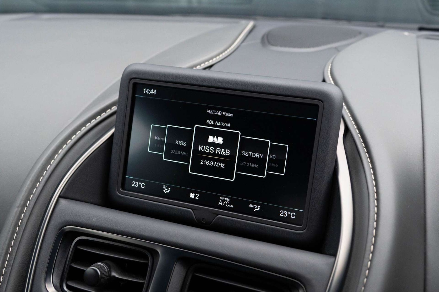 Used Aston Martin DB11 2022 for sale - 77460281: Photo 35