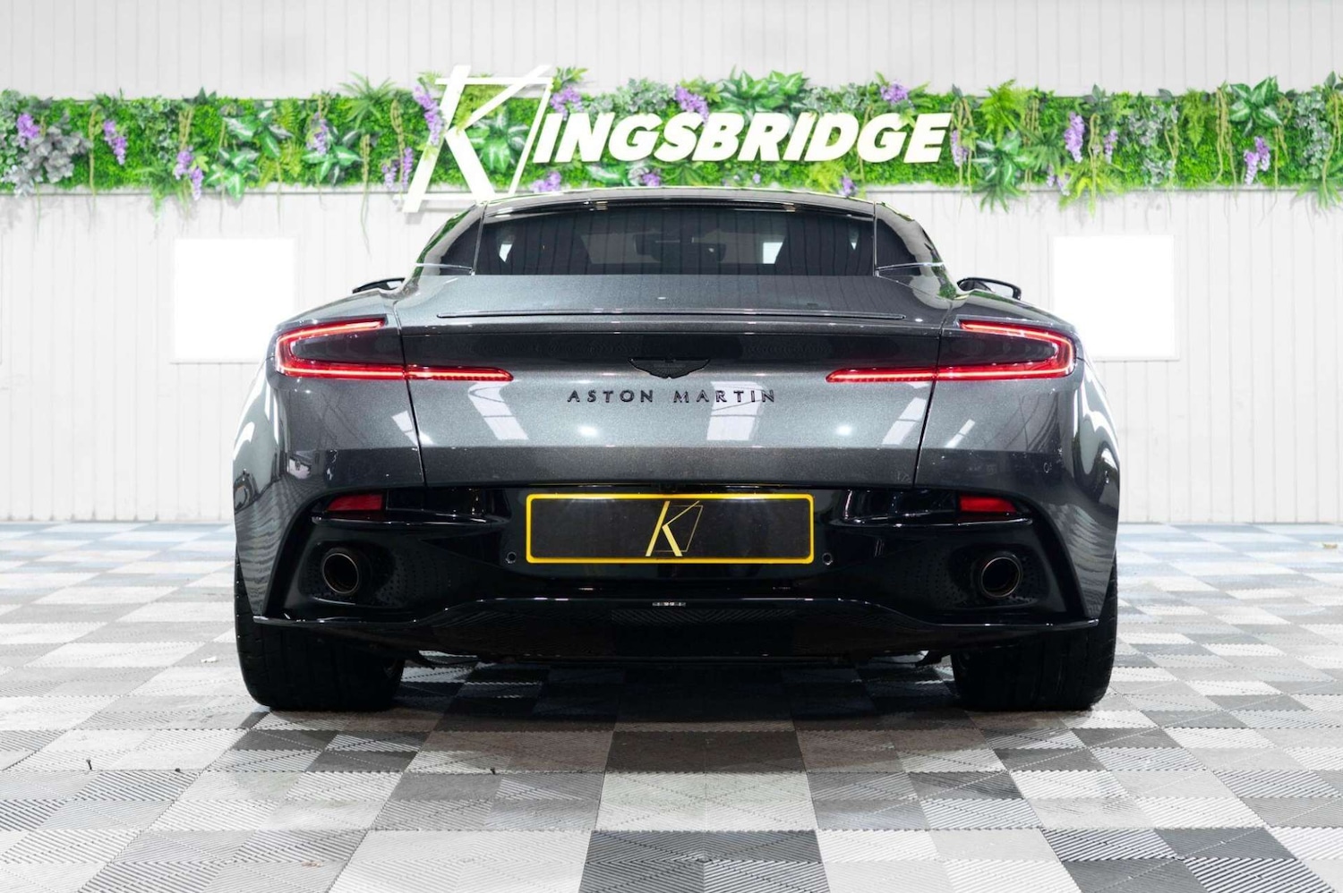 Used Aston Martin DB11 2022 for sale - 77460281: Photo 4