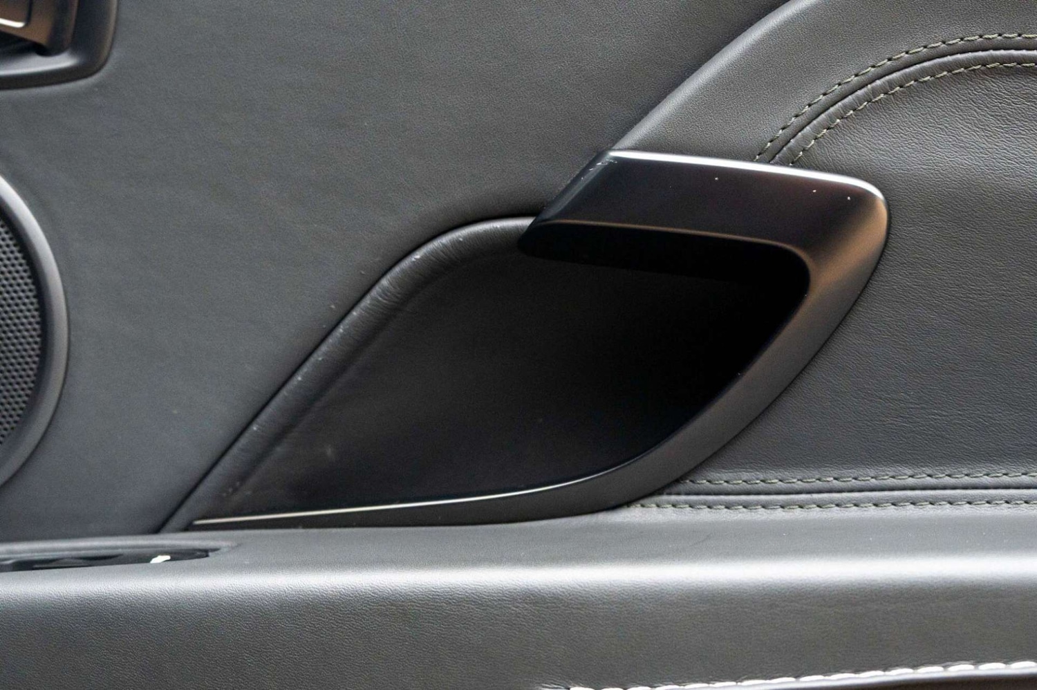 Used Aston Martin DB11 2022 for sale - 77460281: Photo 58