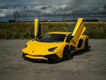 2016 (66) - LP 750-4 Superveloce 2dr ISR