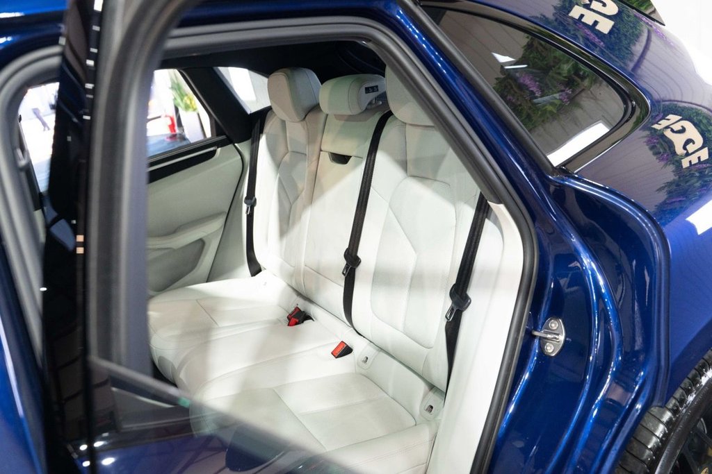 Used Porsche Macan 2022 for sale - 76163092: Photo 28