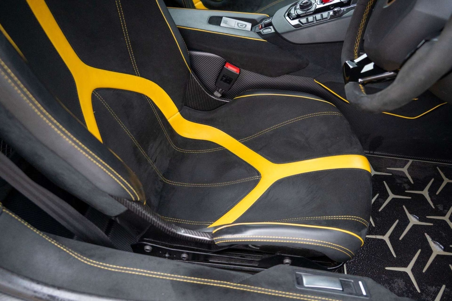 Used Lamborghini Aventador 2016 for sale - 77460259: Photo 18