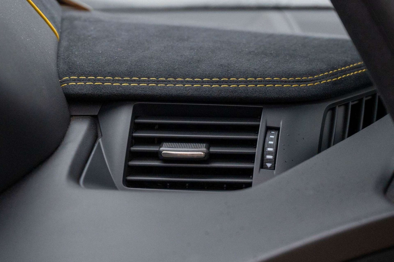 Used Lamborghini Aventador 2016 for sale - 77460259: Photo 28