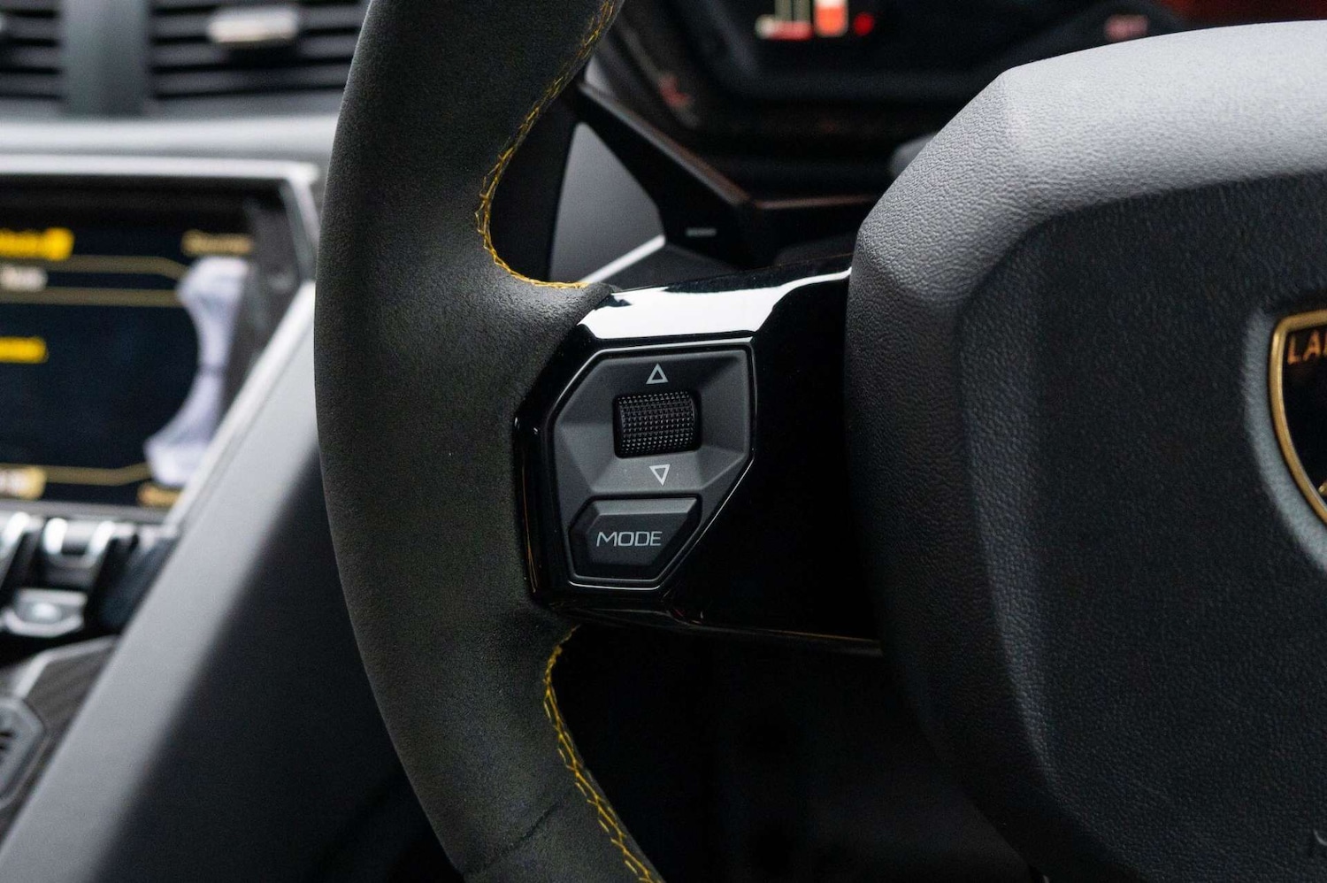 Used Lamborghini Aventador 2016 for sale - 77460259: Photo 43