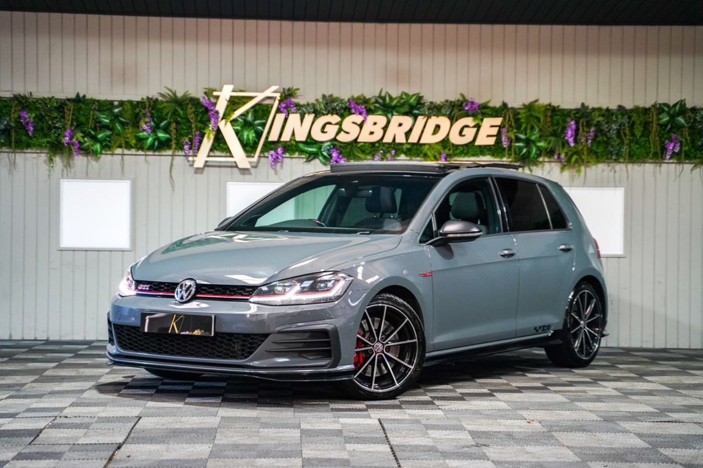 Used Volkswagen Golf 2020 for sale - 76216795: Photo 1