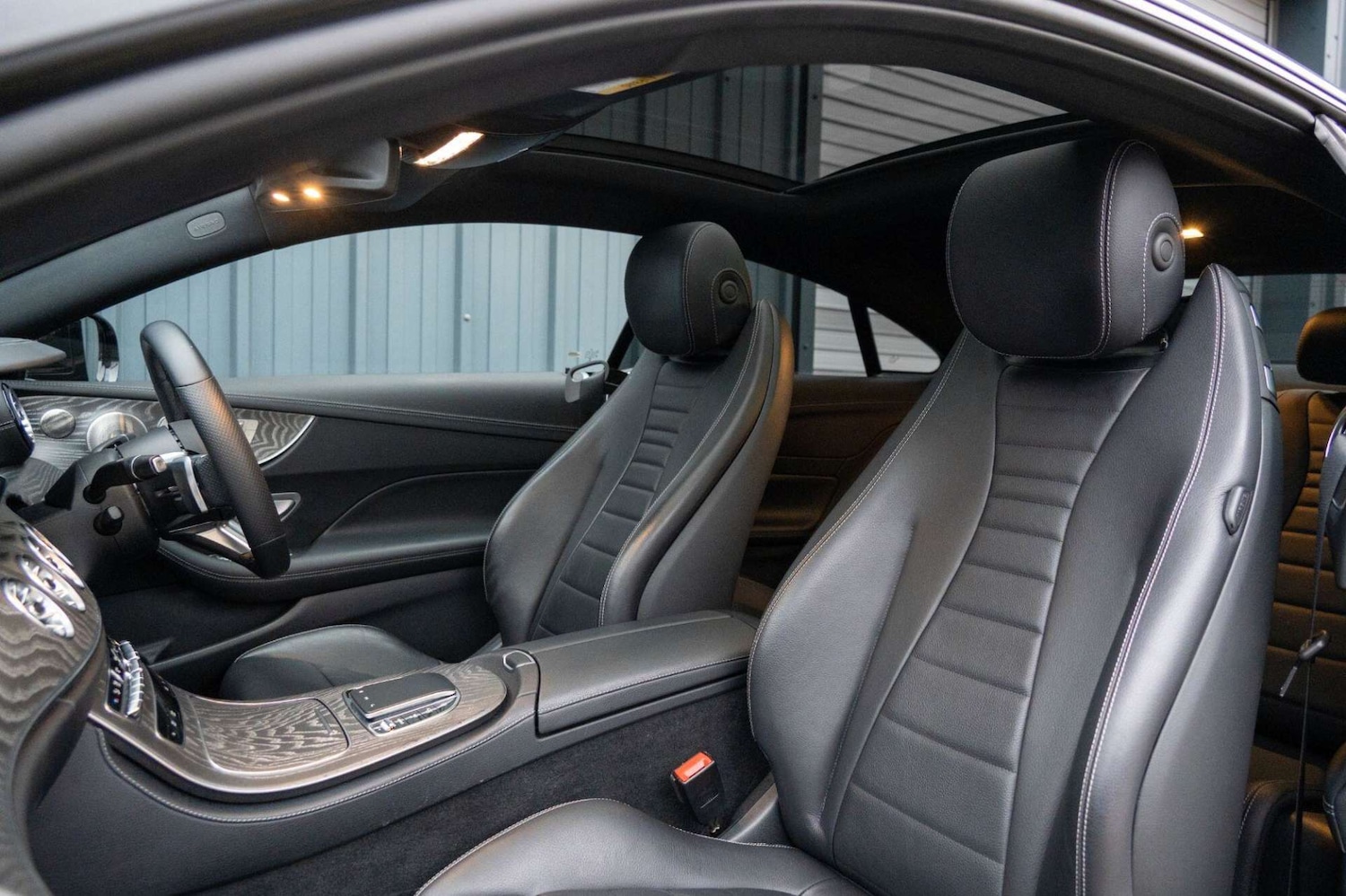 Used Mercedes-Benz E Class 2022 for sale - 77460250: Photo 2