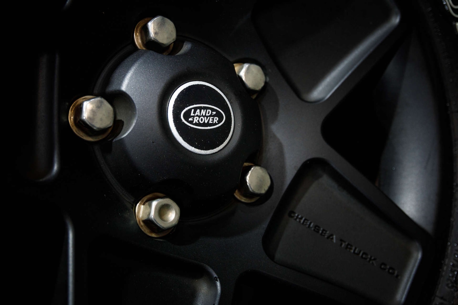 Used Land Rover Defender 110 2015 for sale - 77850588: Photo 11