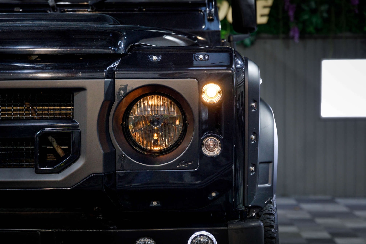 Used Land Rover Defender 110 2015 for sale - 77850588: Photo 16