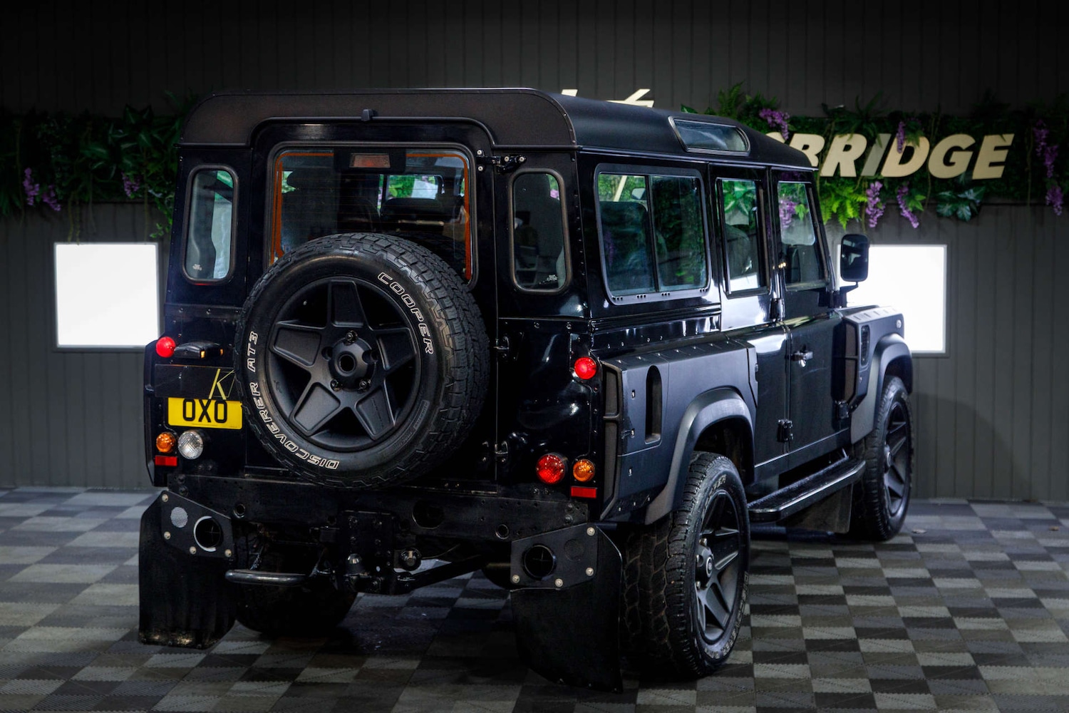 Used Land Rover Defender 110 2015 for sale - 77850588: Photo 20