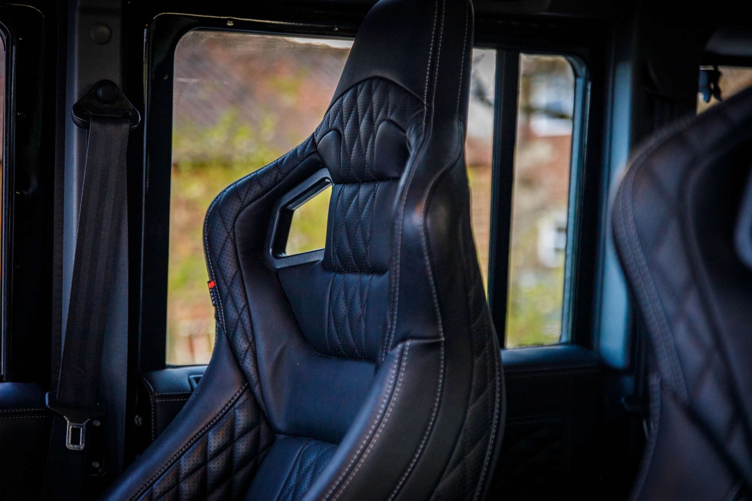 Used Land Rover Defender 110 2015 for sale - 77850588: Photo 36