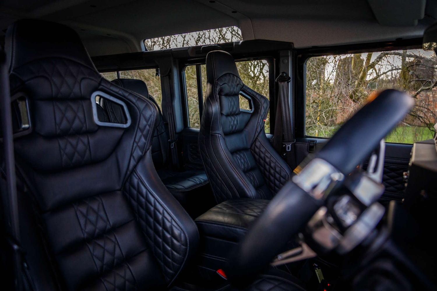 Used Land Rover Defender 110 2015 for sale - 77850588: Photo 41