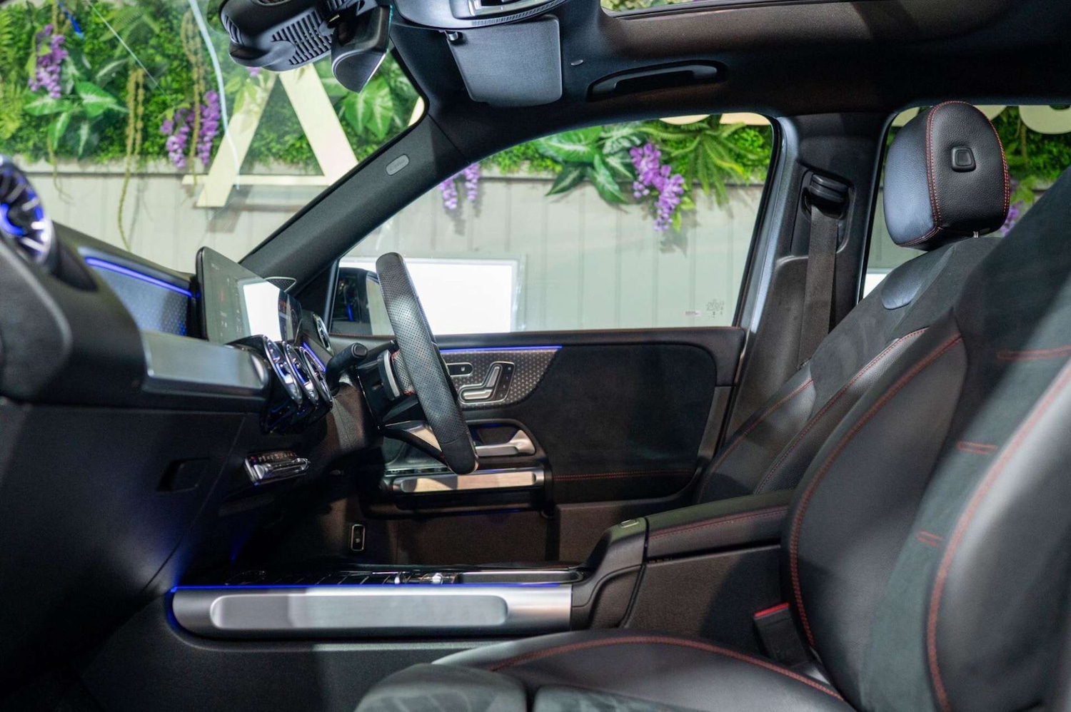 Used Mercedes-Benz GLB 2024 for sale - 77460283: Photo 5