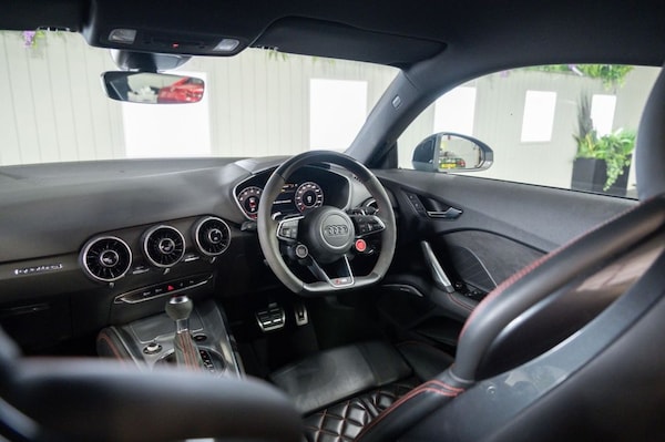 Used Audi TT RS 2018 for sale - 75340913: Photo 2