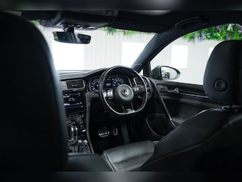Used Volkswagen Golf 2017 for sale - 75544418: Photo