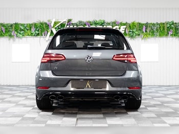 Used Volkswagen Golf 2017 for sale - 75544418: Photo