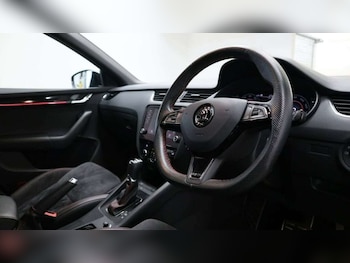 Used Skoda Octavia 2019 for sale - 78674425: Photo