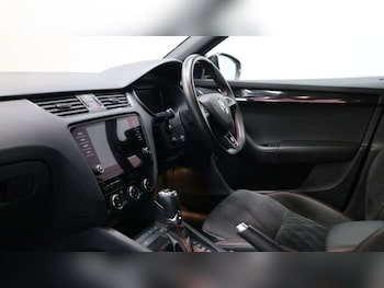 Used Skoda Octavia 2019 for sale - 78674425: Photo