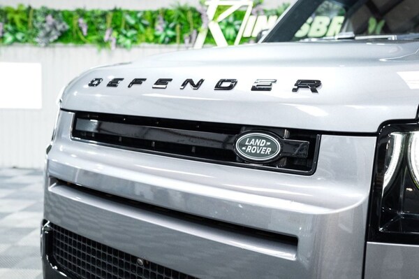 Used Land Rover Defender 2021 for sale - 74023695: Photo 17