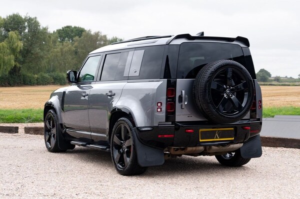 Used Land Rover Defender 2021 for sale - 74023695: Photo 1