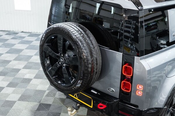 Used Land Rover Defender 2021 for sale - 74023695: Photo 31