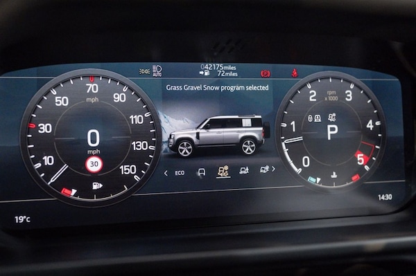Used Land Rover Defender 2021 for sale - 74023695: Photo 37