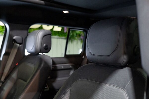 Used Land Rover Defender 2021 for sale - 74023695: Photo 41