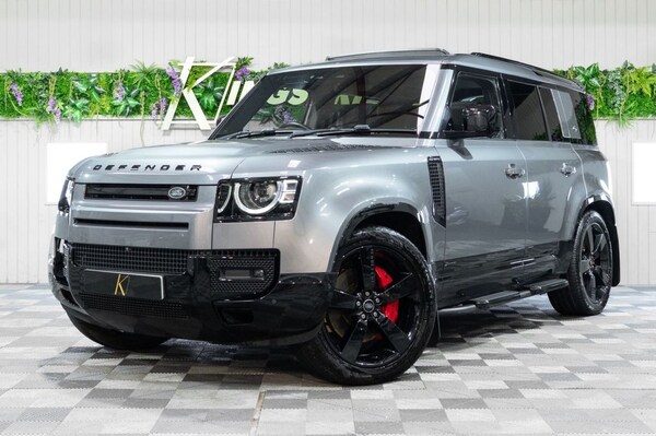 Used Land Rover Defender 2021 for sale - 74023695: Photo 4