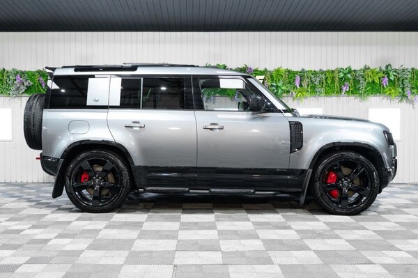 Used Land Rover Defender 2021 for sale - 74023695: Photo 9