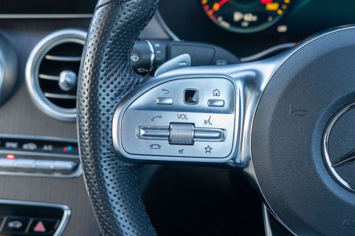 Used Mercedes-Benz C Class 2019 for sale - 77460278: Photo 36