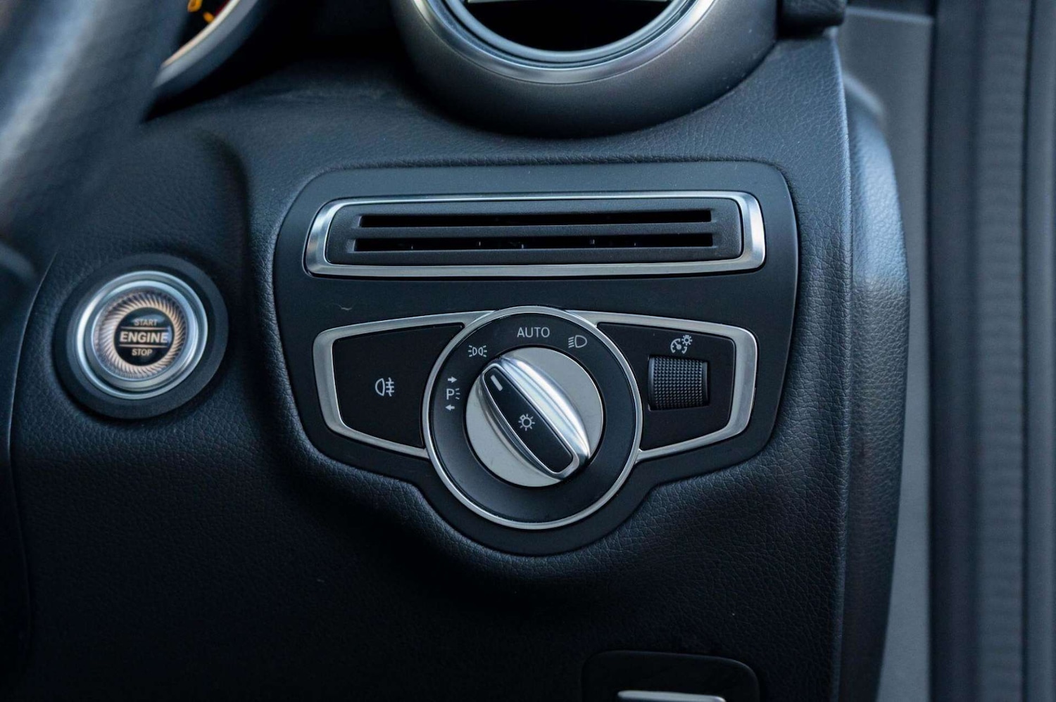 Used Mercedes-Benz C Class 2019 for sale - 77460278: Photo 49